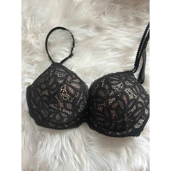 Victoria’s Secret bra size 32D push-up bra - Picture 1 of 5
